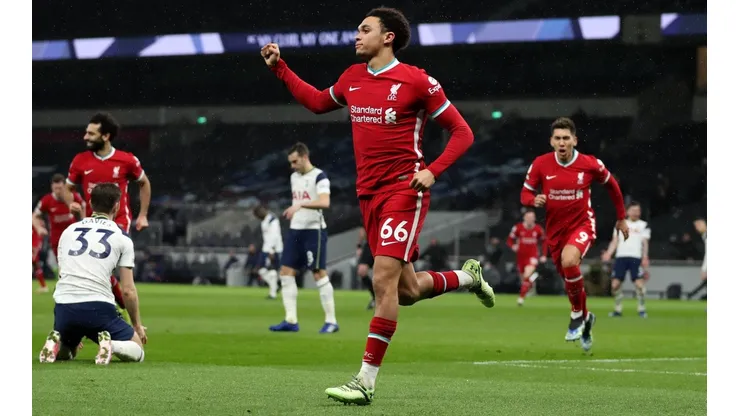 Triunfo del Liverpool de Klopp contra el Tottenham de Mourinho en la Premier League.