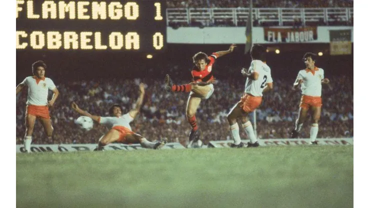 Zico fue la figura en la final de Copa Libertadores entre Flamengo y Cobreloa.