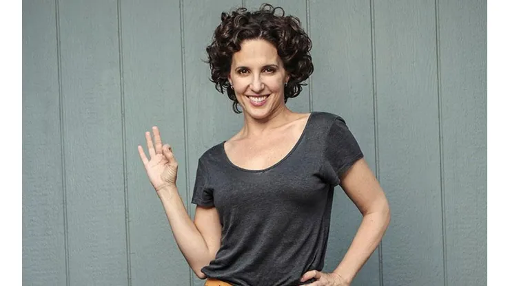 Luz Valdivieso es Antonia en "100 Días para Enamorarse".