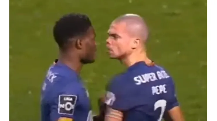 Pepe se enfrasca en una fuerte discusión con Loum N’Diaye