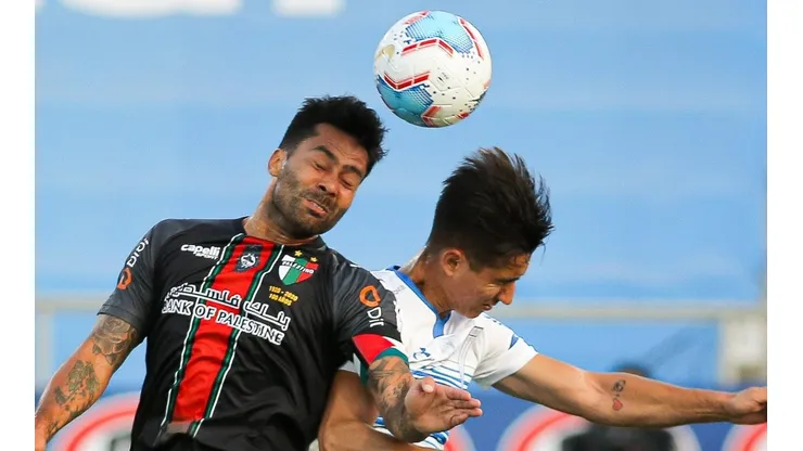 Palestino bajó a la UC y el Campeonato Nacional se pone al rojo vivo. Luis Jiménez, la figura.