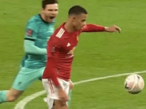 ¡Marullo! Robertson le gritó a Greenwood para que fallara el tiro