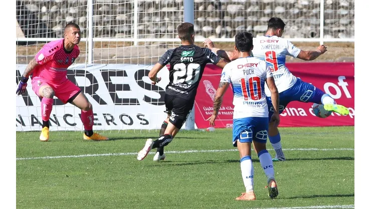 Universidad Católica y Palestino se pondrán al día esta noche con el encuentro pendiente de la 22ª fecha del Campeonato Nacional
