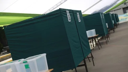 Servel declara inadmisible candidaturas asociadas a Felices y Forrados