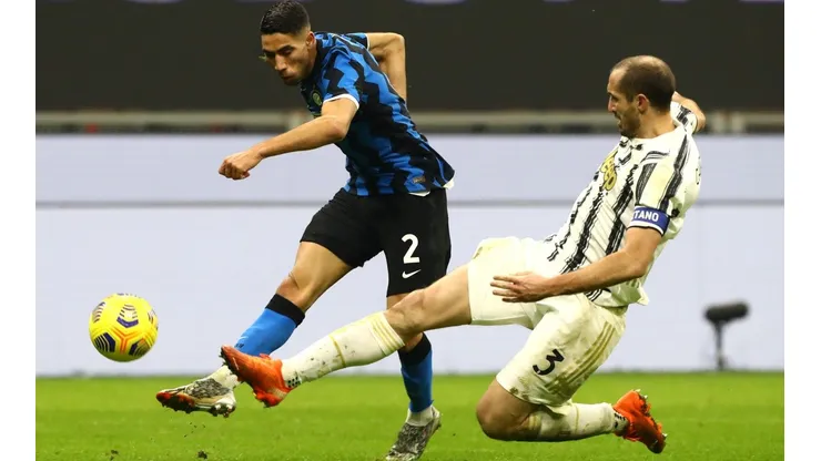 Achraf Hakimi ha destacado en su primera temporada en el Inter de Milán.