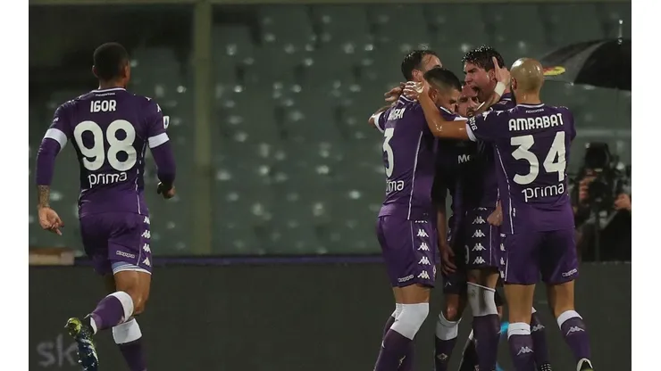 Fiorentina se aleja de la zona de descenso