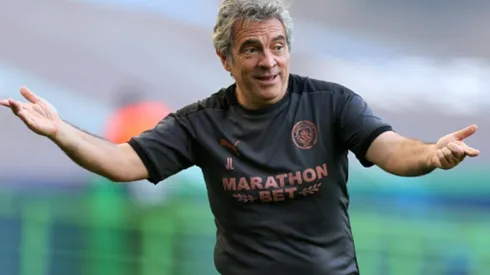 Juanma Lillo, asistente de Pep Guardiola en el Manchester City, asoma como candidato firme a la Roja.