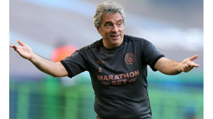 Juanma Lillo, asistente de Pep Guardiola en el Manchester City, asoma como candidato firme a la Roja.