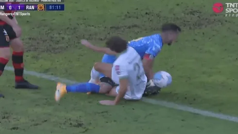 El Loco sufrió una dura falta