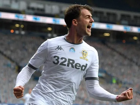 Goleador de Bielsa financia iPads para niños con clases a distancia