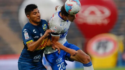 Gonzalo Tapia en el empate 1-1 entre Universidad Católica y Everton por el Torneo Nacional.
