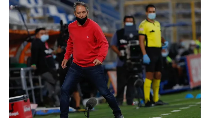 Ariel Holan lamenta el empate contra Everton y explica el bajón de la UC.