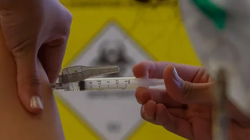 La Vacuna Sinovac ya fue aprobada en Brasil y tiene varios estudios, incluyendo Chile.