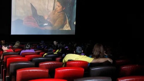 Podrán reabrir las salas de cine