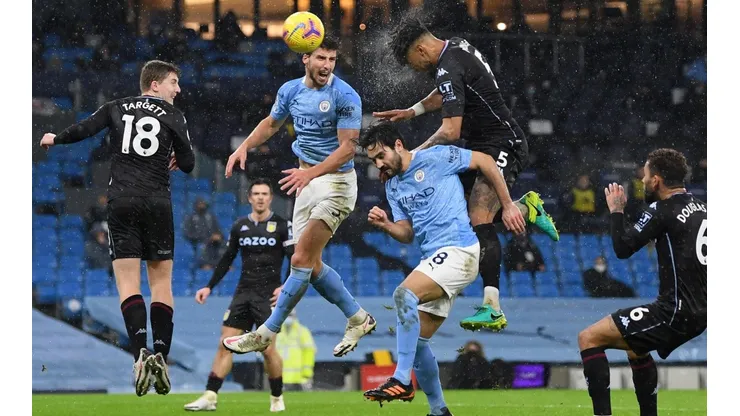 Manchester City es líder, a la espera de lo que haga el United