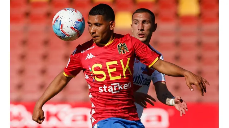 Cristián Palacios entrena en Unión Española, pero se declara jugador libre. Está dolido.