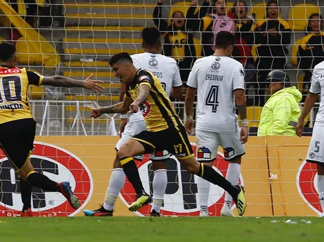 Farfán se duerme viendo el clásico, pero avisa: "Colo Colo es una final"