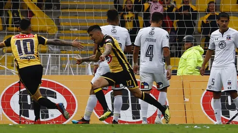 Rubén Farfán celebra ante Colo Colo