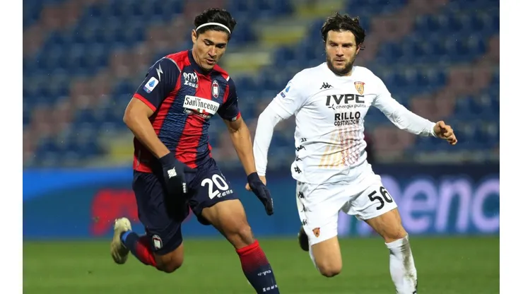 Rojas ingresó en goleada del Crotone ante Benevento