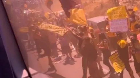 Cientos de hinchas le dieron lindo recibimiento a Coquimbo Unido