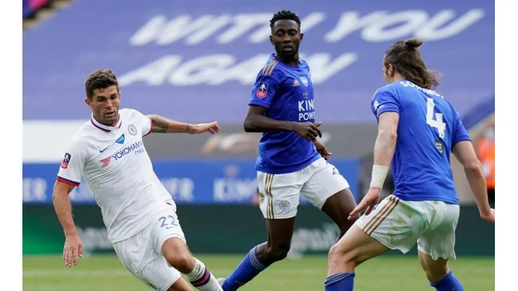 Chelsea pasó de líder a olvidado en la Premier League.