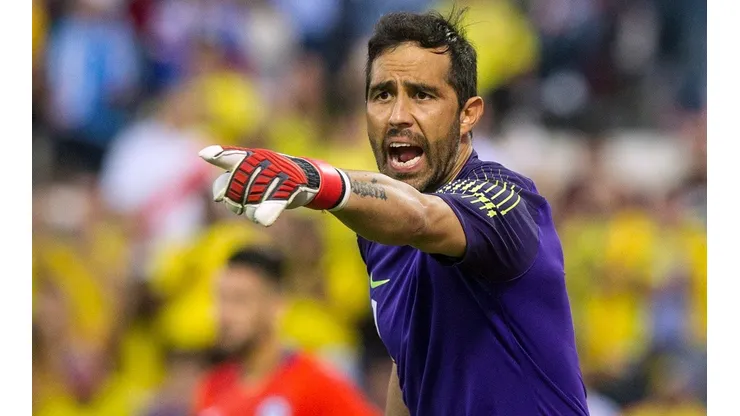 Claudio Bravo espera regresar a Colo Colo después de 15 años consagratorios en el fútbol europeo