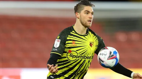 Sierralta se afirma en Watford