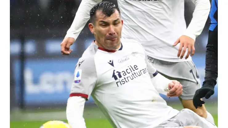 Gary Medel sigue fuera una semana y Bologna confirma su baja.
