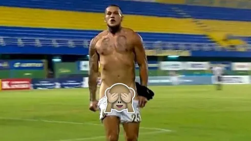 Raúl Bobadilla deberá pagar una alta multa por su desubicado festejo.