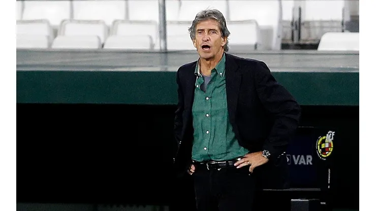 Manuel Pellegrini es el entrenador más importante de la historia del fútbol chileno y no está contento con el manejo de la selección chilena
