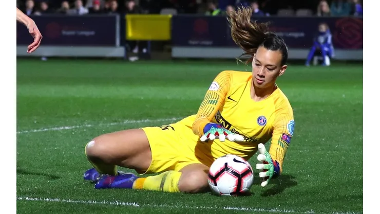 Christiane Endler es la arquera titular de Chile y el PSG, y proyecta un 2021 lleno de desafíos en el fútbol femenino