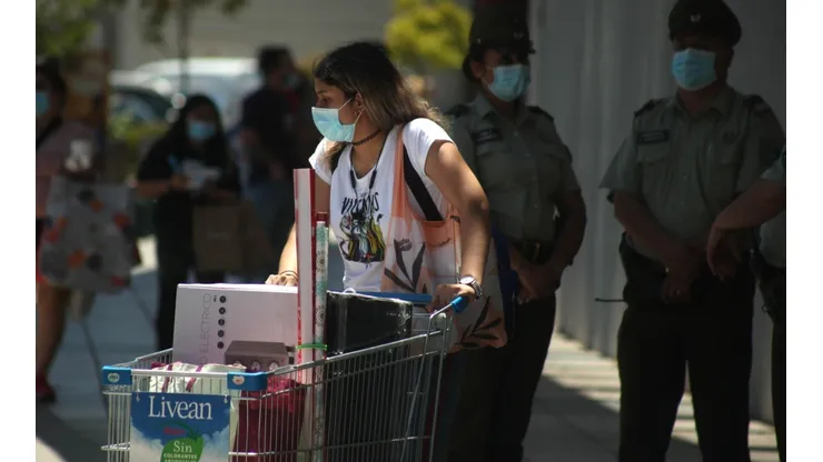 Supermercados de comunas con cuarentena deberán restringir sus ventas