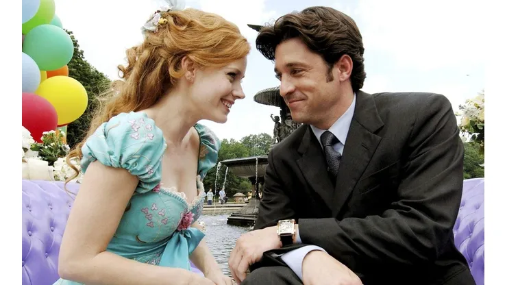 Amy Adams como Giselle y Patrick Dempsey como Robert, en "Encantada".