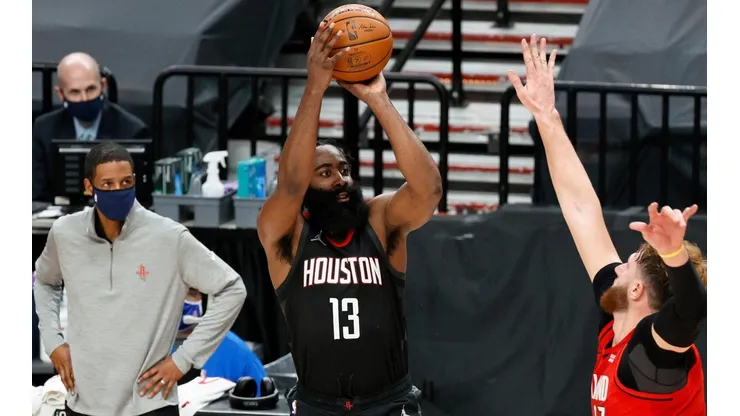 James Harden busca ganar su primer anillo de la NBA