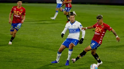 La UC terminó el partido con nueve hombres en cancha.