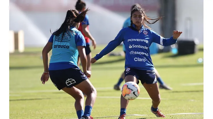 La Roja entrena en Pinto Durán de cara al repechaje olímpico.