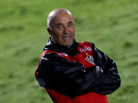 La noche de furia de Jorge Sampaoli con juez de línea en Brasil