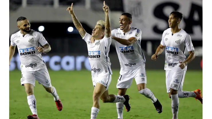 Santos evidenció su poderío en Brasil.