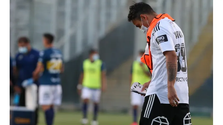 Jorge Valdivia no se desgarró, pero estará, aproximadamente, de 10 a 14 días fuera.