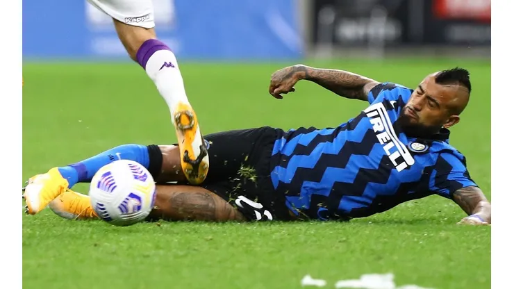 Arturo Vidal es el mediocampista más goleador de la historia de la selección chilena