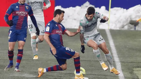 Betis le ganó a la nieve a a Huesca de visita