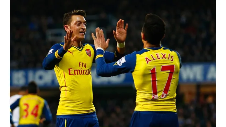 Ozil no se olvida de Alexis
