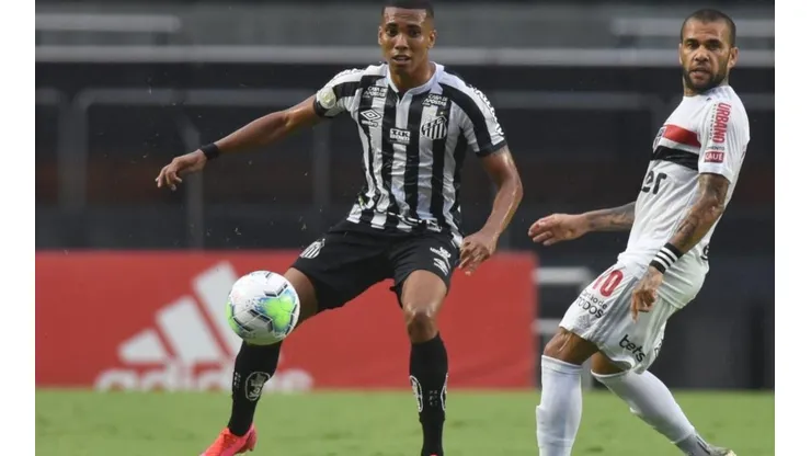 Santos festejó un importante triunfo como forastero.