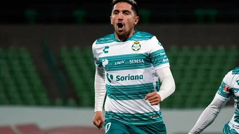 Diego Valdés se lució con un golazo de media distancia en el inicio de la Liga MX