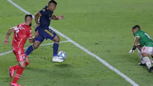 Wanchope Ábila marcó el segundo gol de Boca Juniors ante Argentinos.