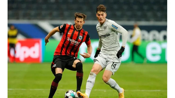El Frankfurt derrotó al Leverkusen por la Bundesliga en la previa a su duelo por la DFB Pokal.