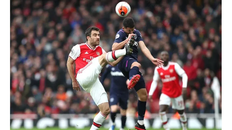 Sokratis puede llegar a Betis