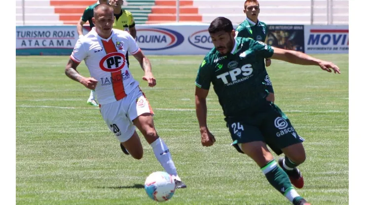 Santiago Wanderers y Cobresal buscarán los tres puntos para acercarse a la zona de clasificación a torneos internacionales. (Foto: Agencia Uno)