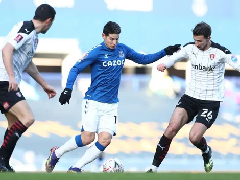 Everton avanza en FA Cup con tremenda asistencia de James