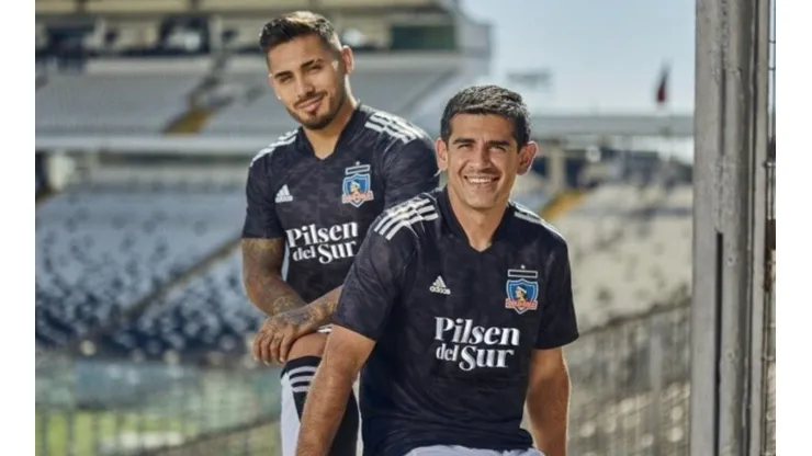 Colo Colo estrenó la camiseta de visita frente a Antofagasta.